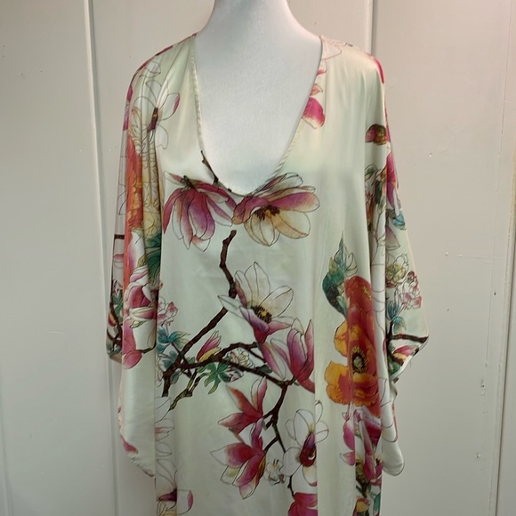 Natori caftan - Picture 1 of 9